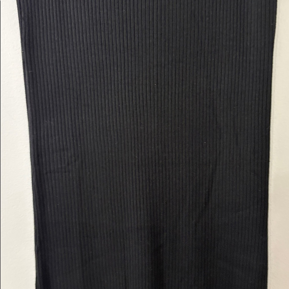 BRUNETTE THE LABEL Elegant Black Knit Ribbed Skirt - Picture 4 of 7